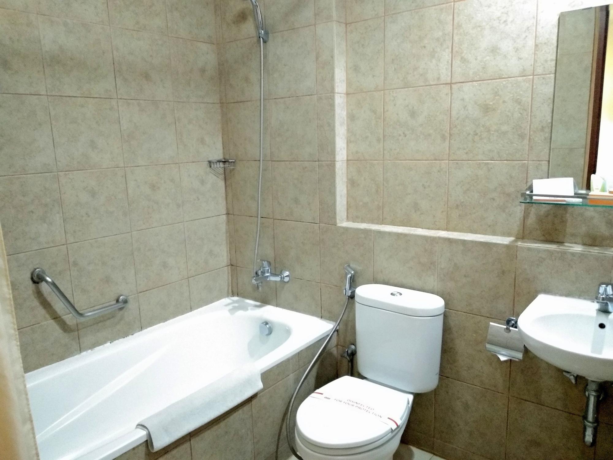 Marbella Suites Bandung Cimenyan Esterno foto