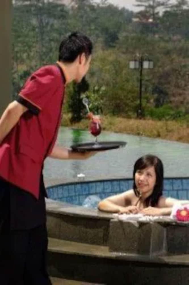 Marbella Suites Bandung Cimenyan Esterno foto