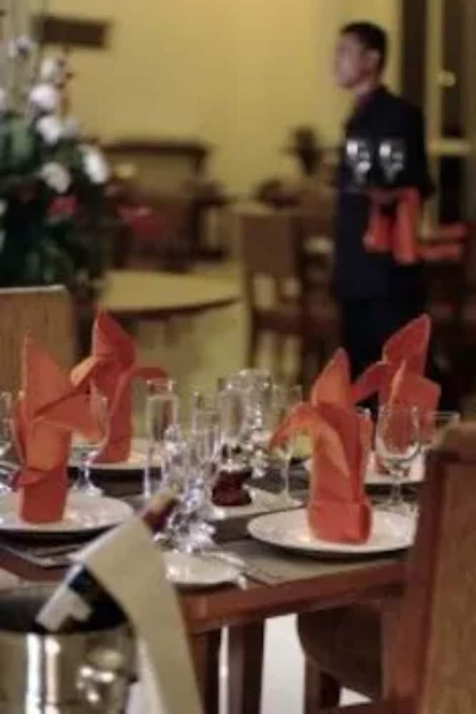 Marbella Suites Bandung Cimenyan Esterno foto