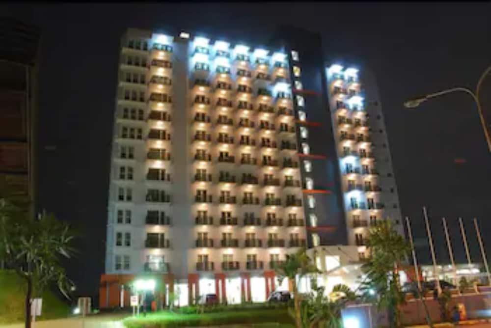 Marbella Suites Bandung Cimenyan Esterno foto