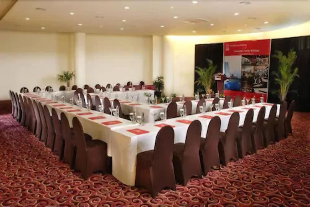 Marbella Suites Bandung Cimenyan Esterno foto