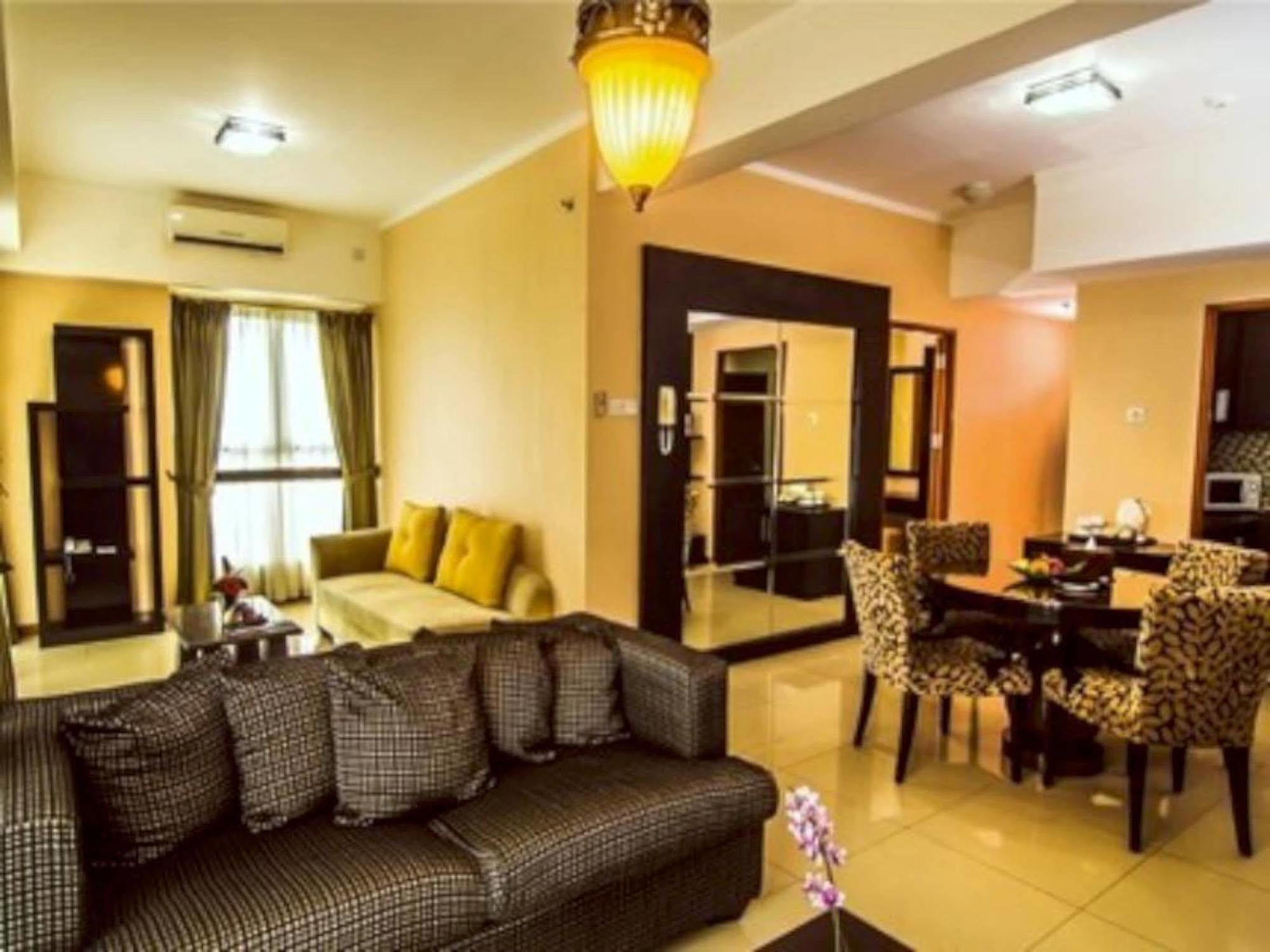 Marbella Suites Bandung Cimenyan Esterno foto
