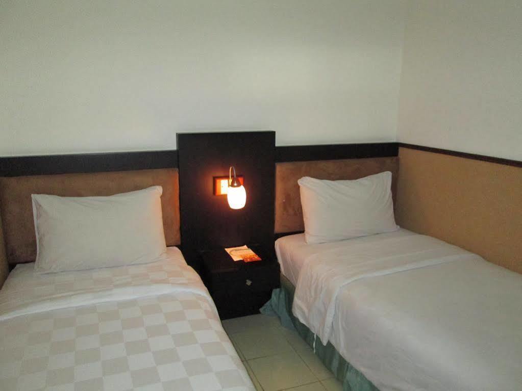 Marbella Suites Bandung Cimenyan Esterno foto